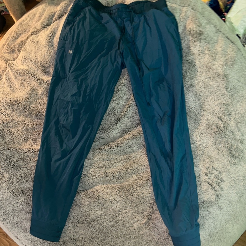 Women’s blue scrub joggers